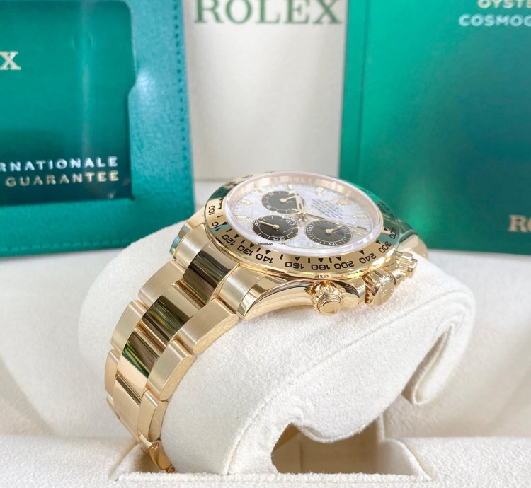 Rolex Daytona Yellow Gold Meteorite Dial 2023