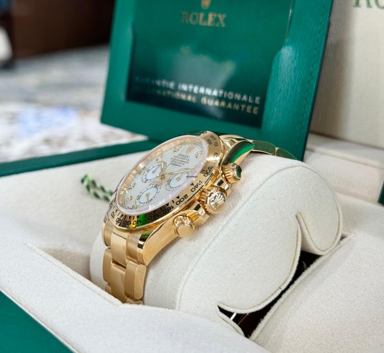 Rolex Daytona Yellow Gold Mother Of Pearl Diamond Dial 2021