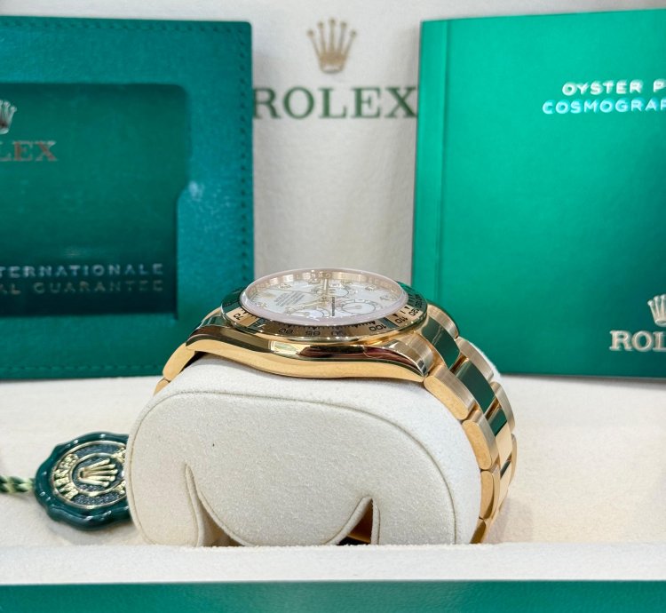 Rolex Daytona Yellow Gold Mother Of Pearl Diamond Dial 2021