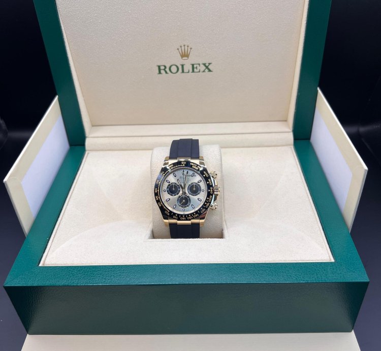 Rolex Daytona Yellow Gold Oysterflex