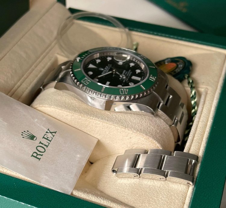 Rolex Submariner Date Magnifique Rolex Hulk Neuve