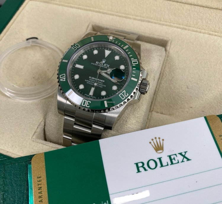 Rolex Submariner Date New Old Stock 2019 Submariner Date Hulk Unworn 116610lv Full Set