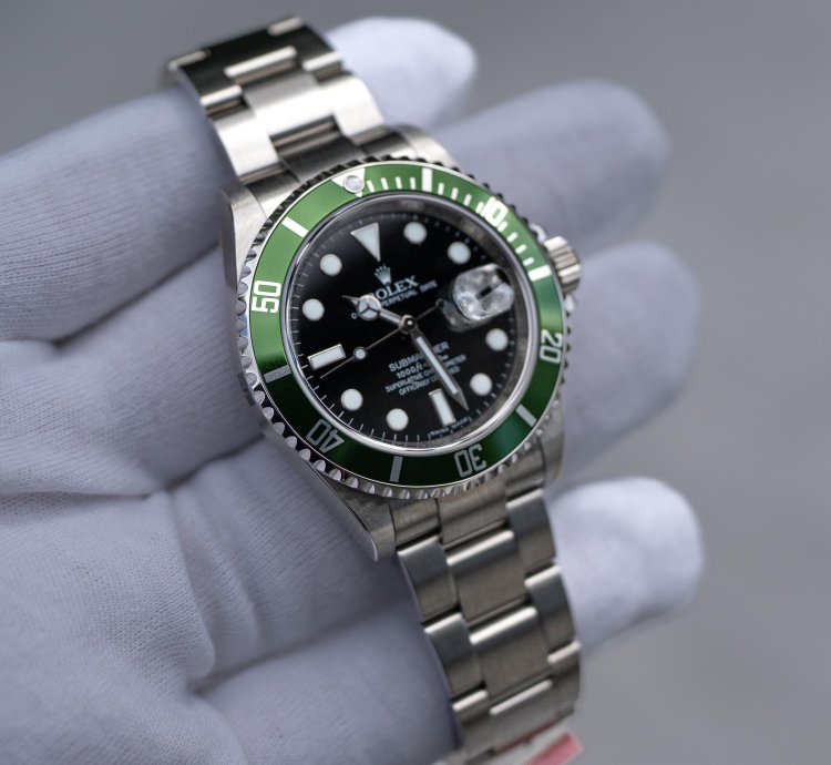 Rolex Submariner Date New Old Stock Full Set