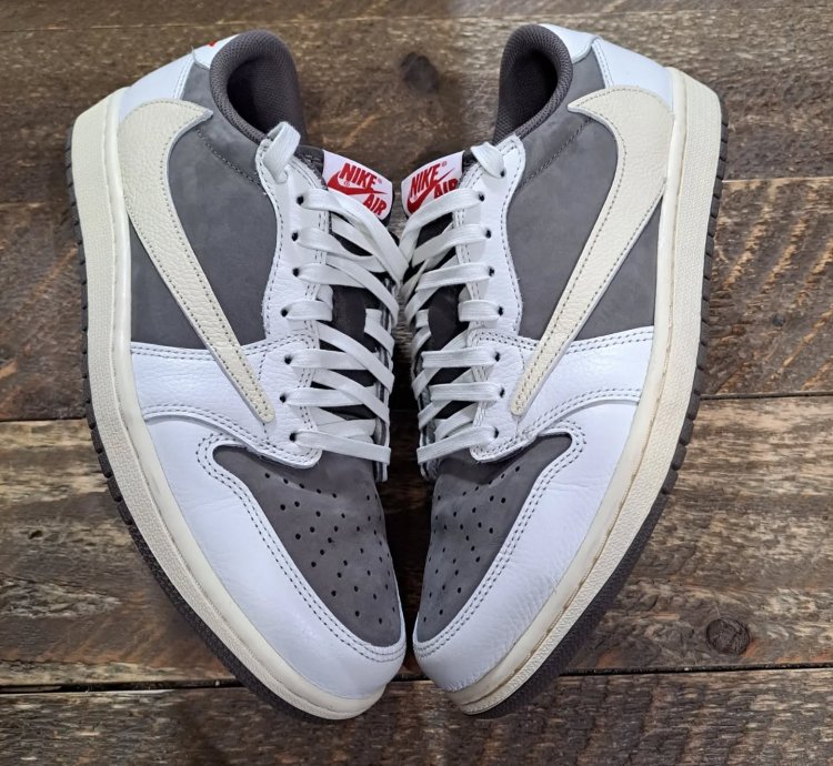 Jordan 1 Retro Low Og Sp Travis Scott Reverse Mocha