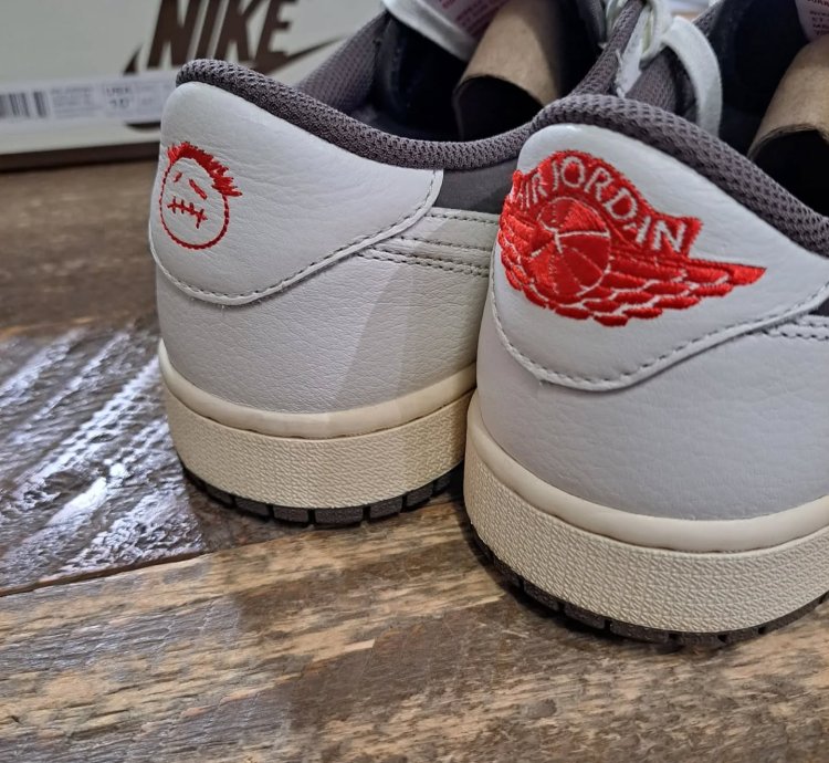Jordan 1 Retro Low Og Sp Travis Scott Reverse Mocha