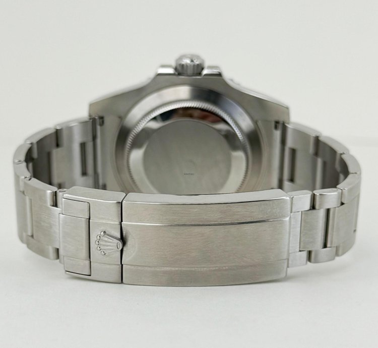 Rolex Submariner Date Stainless Steel Green Dial Hulk