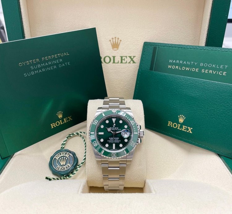Rolex Submariner Date Unworn 2019 Submariner Date 40mm 116610lv Stainless Steel Hulk Green Dial Green Bezel