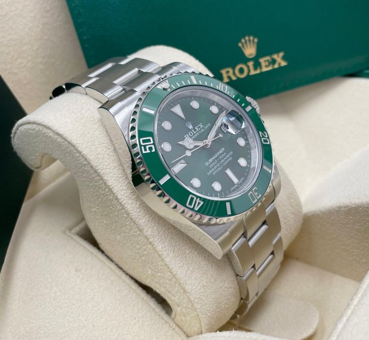 Rolex Submariner Date Unworn 2020 Submariner Date 40mm 116610lv Stainless Steel Hulk Green Dial Green Bezel