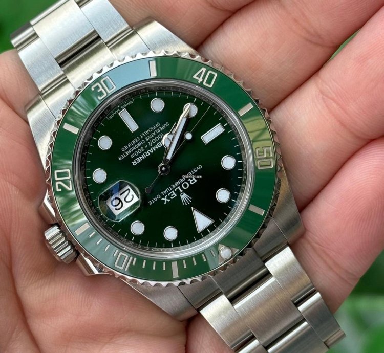 Rolex Submariner Date Unworn Full Set Hulk 116610lv - Top Condition