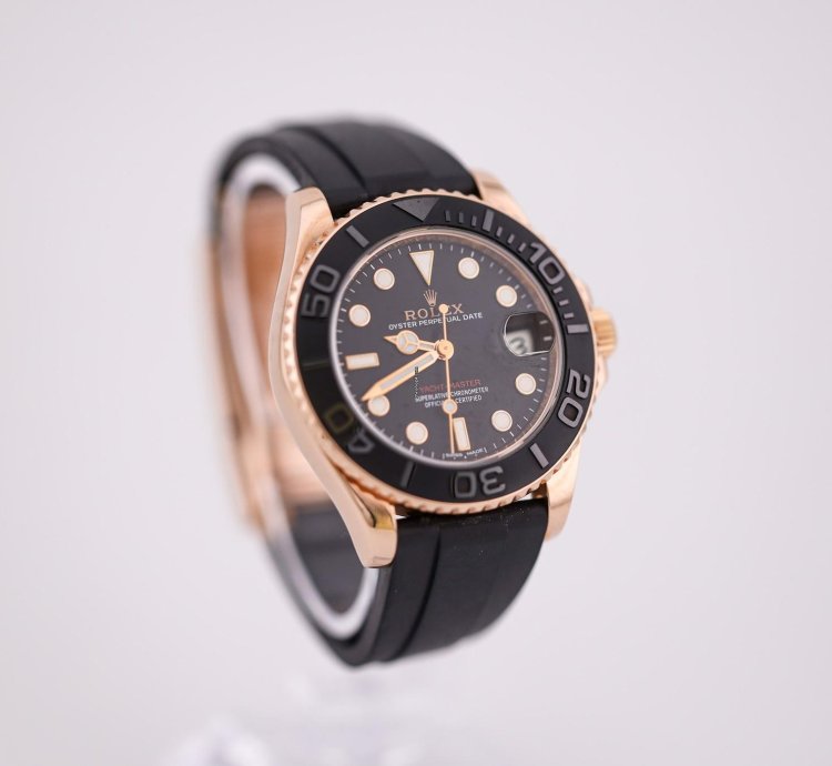 Rolex Yacht-master 37 2016 Yacht-master 37 Rose Gold Case Oysterflex Bracelet 268655 Unworn