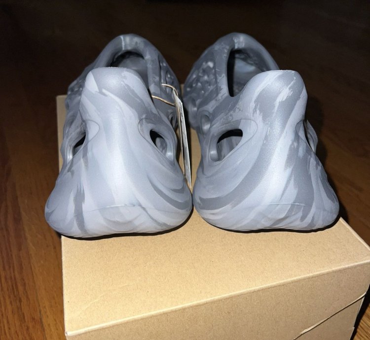Adidas Men Yeezy Foam Rnr Mx Granite Size 12 Ie4931
