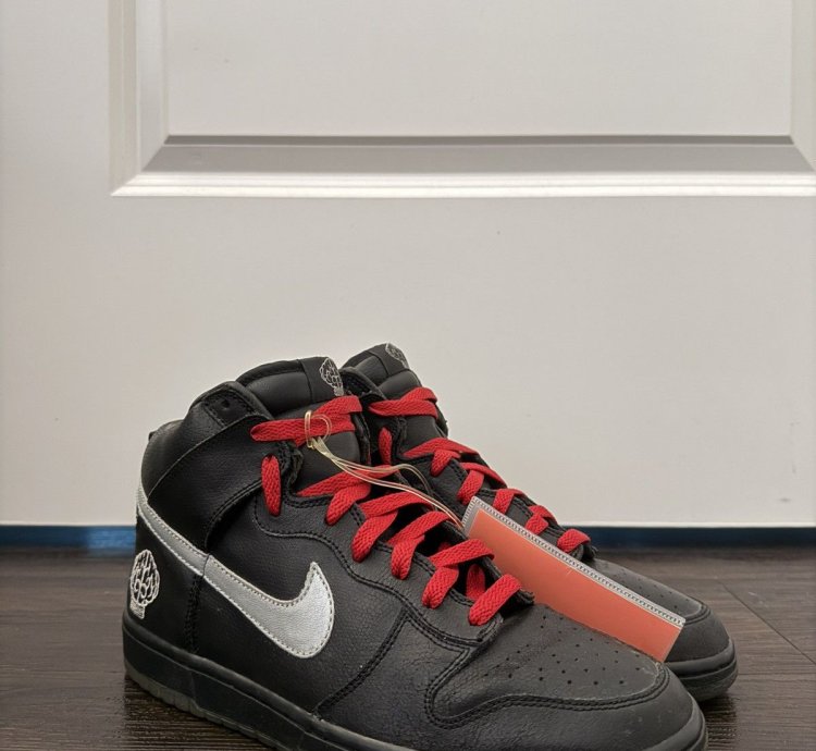 Nike Dunk High - Pharrell