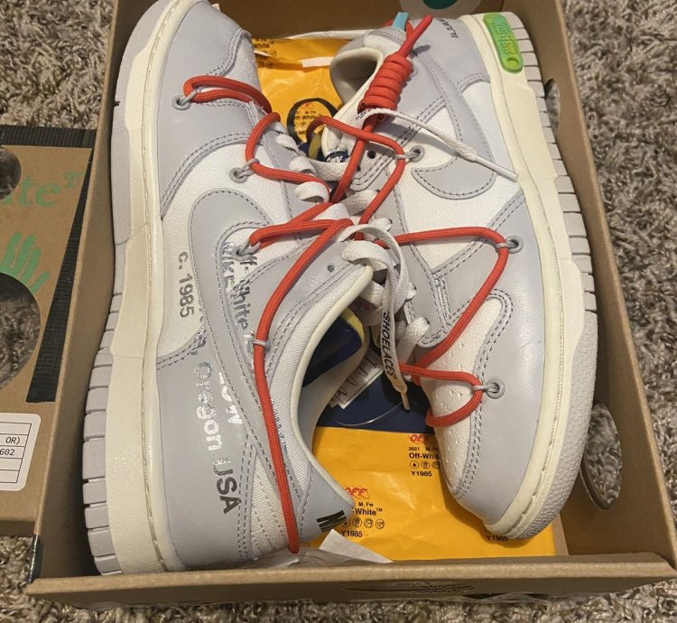 Nike Dunk Low Off-white Lot 23