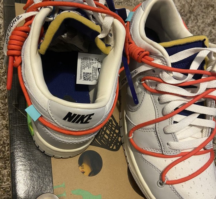 Nike Dunk Low Off-white Lot 23