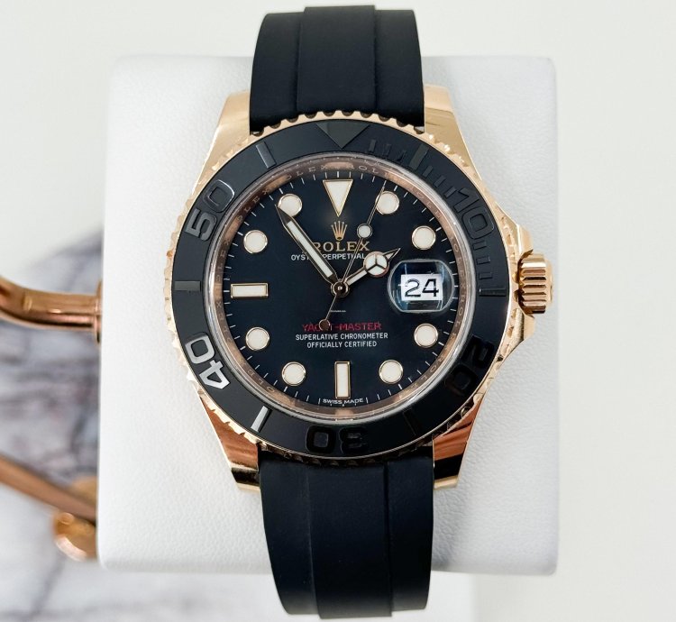 Rolex Yacht-master 40 40mm Black Ceramic Bezel Rose Gold Black Dial Oysterflex Band 116655