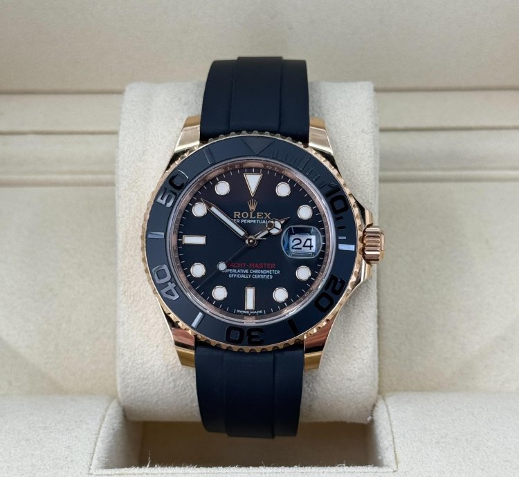 Rolex Yacht-master 40 40mm Black Ceramic Bezel Rose Gold Black Dial Oysterflex Band 116655