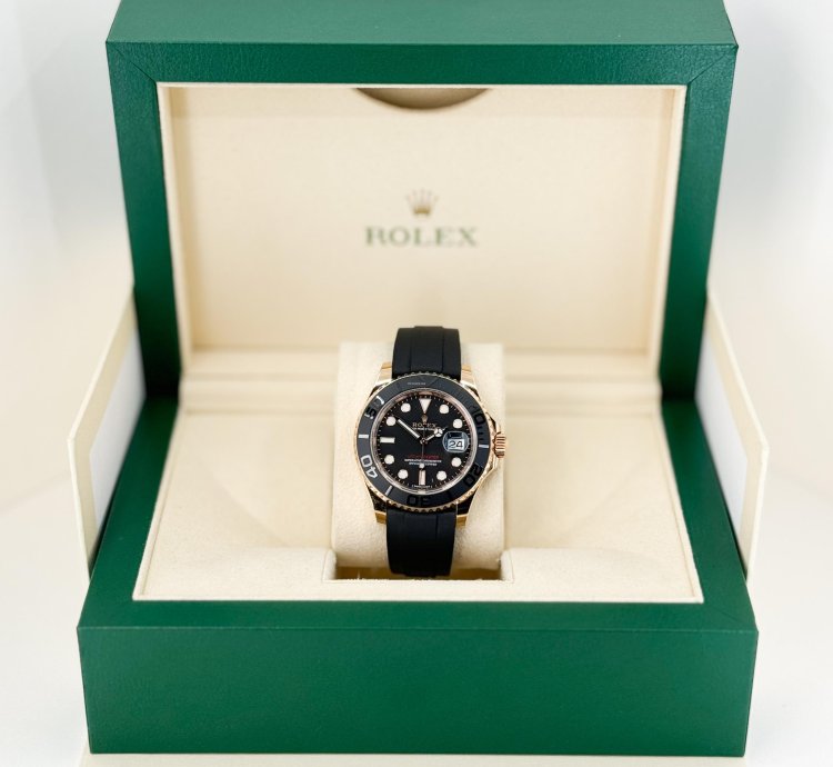 Rolex Yacht-master 40 40mm Black Ceramic Bezel Rose Gold Black Dial Oysterflex Band 116655