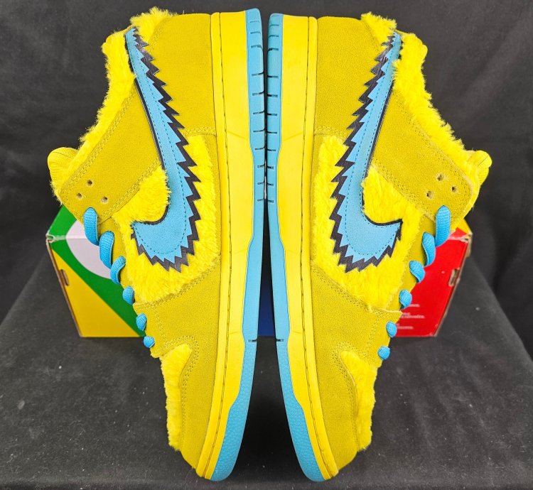 Nike Dunk Low Sb Grateful Dead Bears Opti Yellow Pre-owned