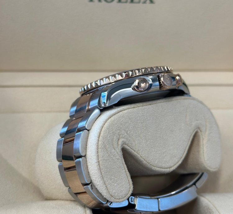 Rolex Yacht-master Ii 2020 Yacht Master Ii Stainless Steel And Rose Gold 116681