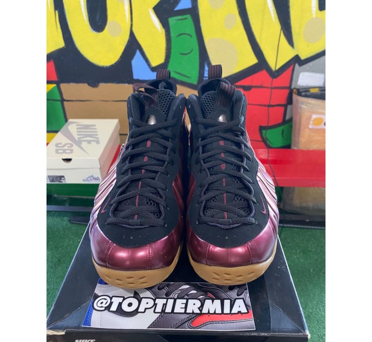 Nike Foamposite One Maroon 2016 Sz 10 5