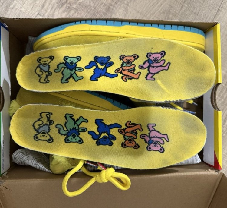 Nike Grateful Dead Sb Dunk Low Yellow Bear