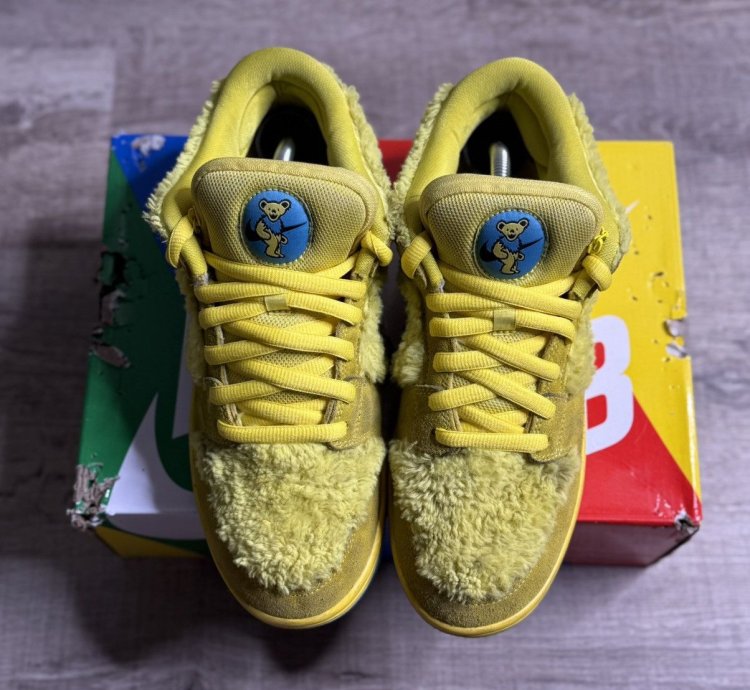 Nike Grateful Dead Sb Dunk Low Yellow Bear