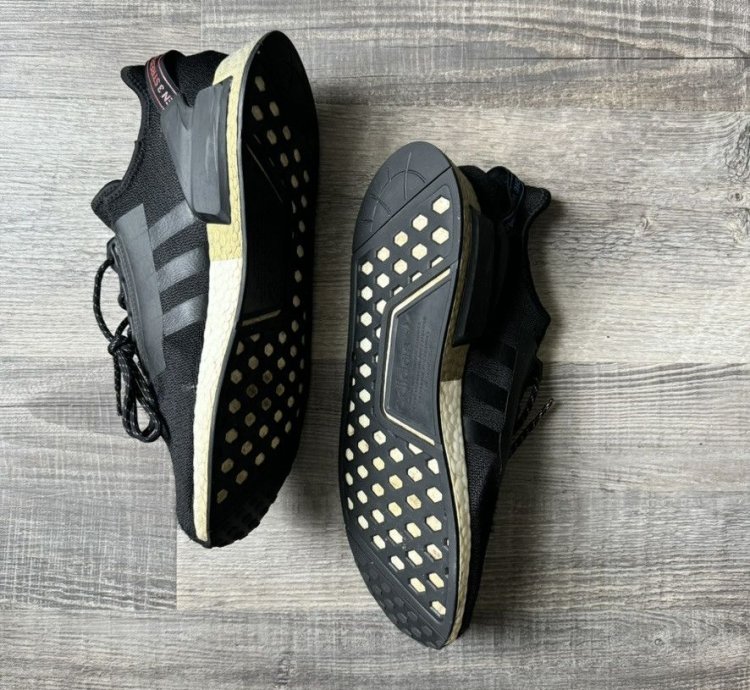 Adidas Nmd V2 Core Black Gold Metallic 9 5m