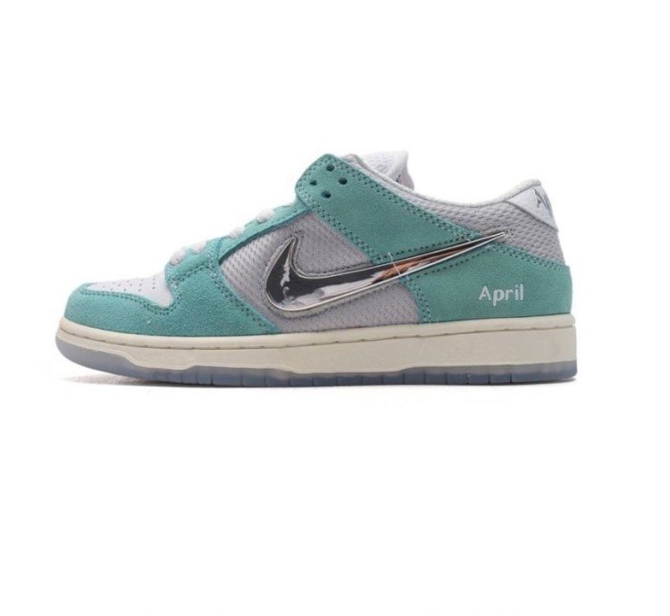 April Skateboards x Nike Sb Dunk Low