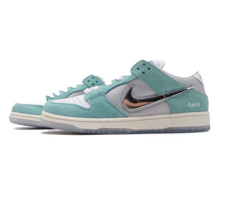 April Skateboards x Nike Sb Dunk Low