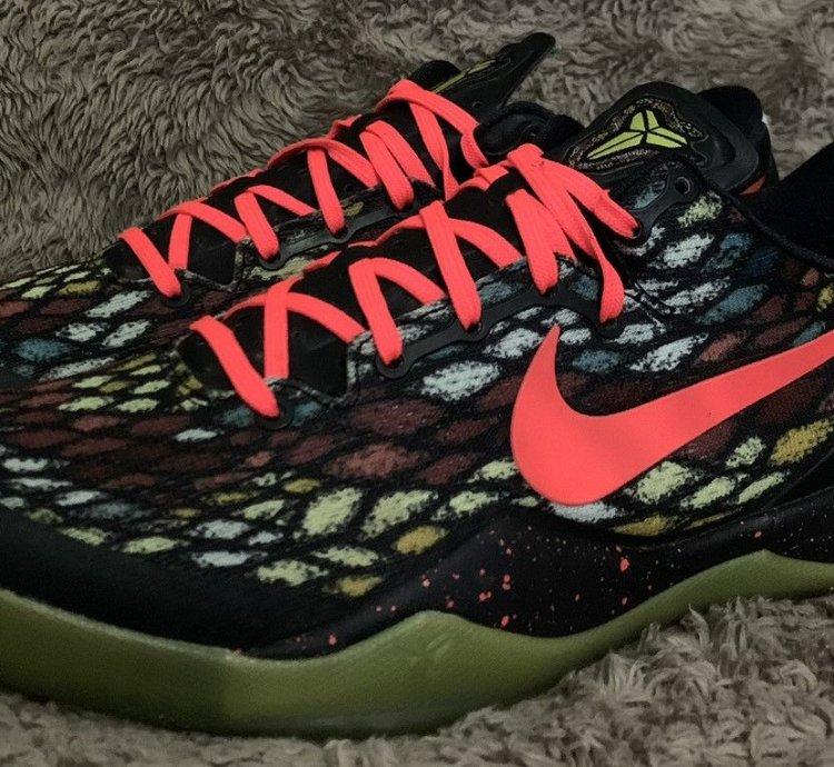 2012 Nike Kobe 8 Qs quickstrike Christmas Sz 9