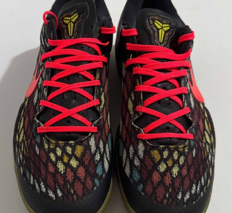 2012 Nike Kobe 8 Qs quickstrike Christmas Sz 9