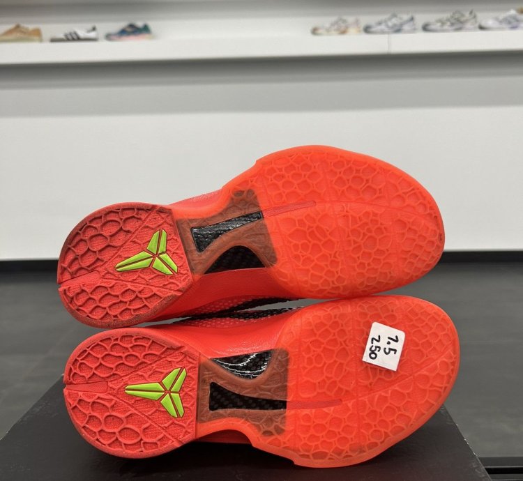 72244 Nike Kobe 6 Proto Reverse Grinch