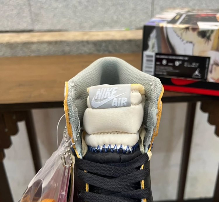 Union La X Air Jordan 1 Retro High Nrg black Toe
