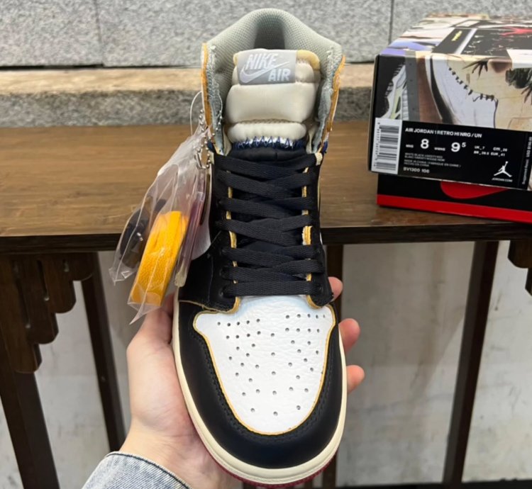 Union La X Air Jordan 1 Retro High Nrg black Toe