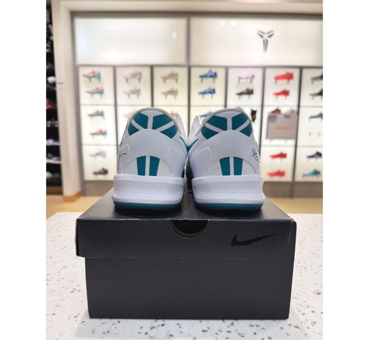 Nike Kobe 8 Protro Radiant Emerald White