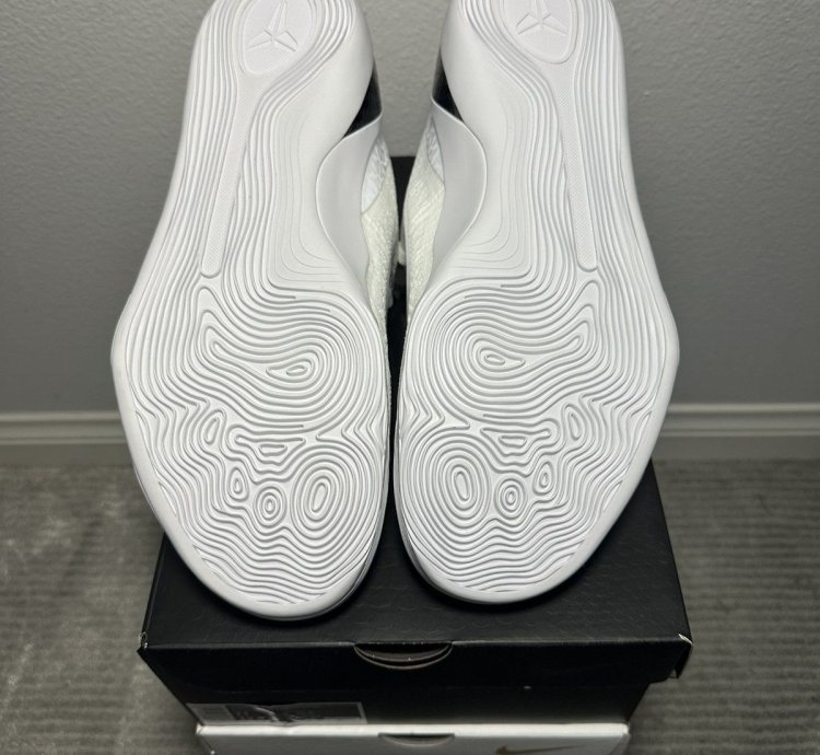 Nike Kobe 9 Elite Low Halo