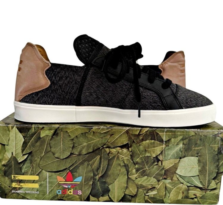 Adidas Pharrel Vulc Lace Up Low Top 10 5 Sneakers Shoes