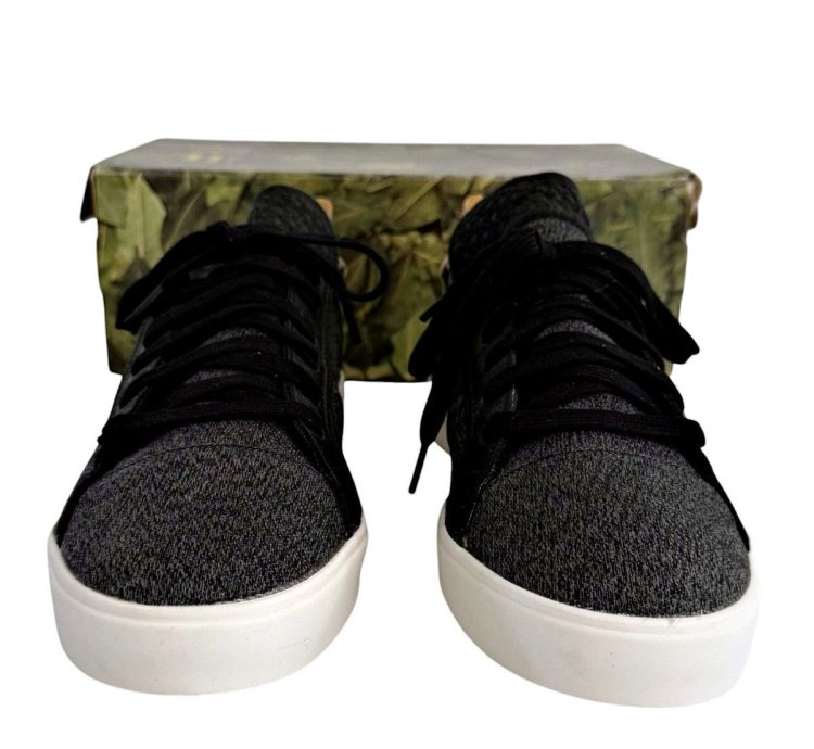 Adidas Pharrel Vulc Lace Up Low Top 10 5 Sneakers Shoes