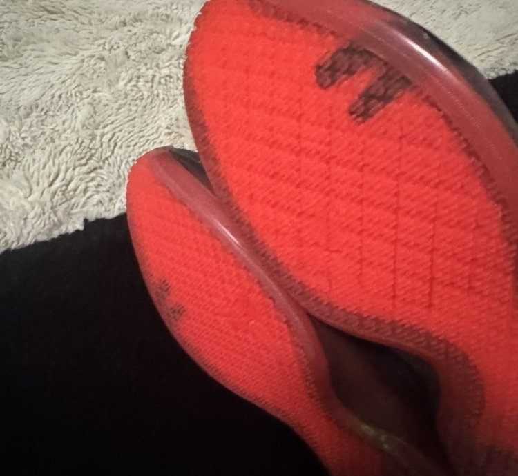 Ds Nike Kobe 10 Bright Crimson Size 6 5y