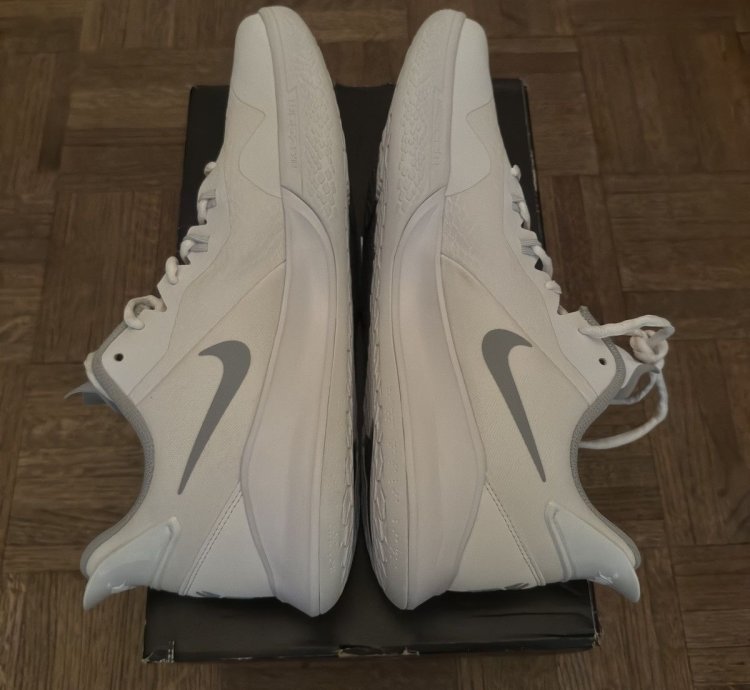 Ds Nike Mamba Fury White Wolf Grey Mens Size 14