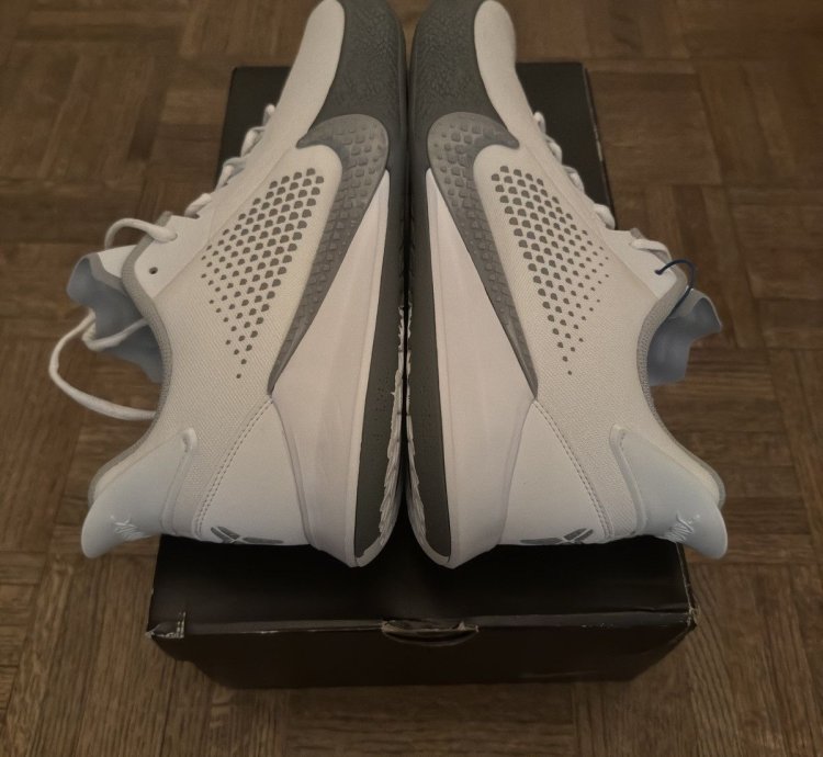 Ds Nike Mamba Fury White Wolf Grey Mens Size 14