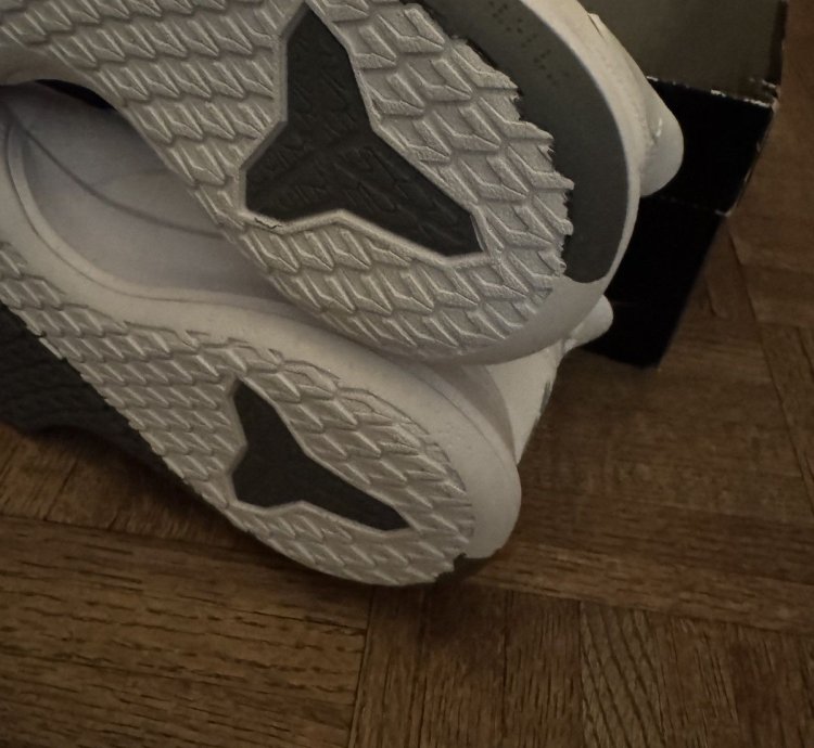 Ds Nike Mamba Fury White Wolf Grey Mens Size 14