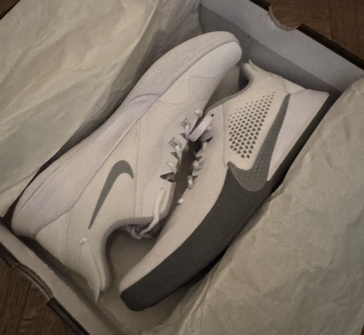 Ds Nike Mamba Fury White Wolf Grey Mens Size 14