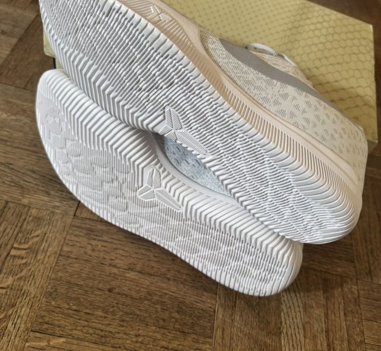 Ds Nike Mamba Instinct White Grey Pure Platinum Size 13