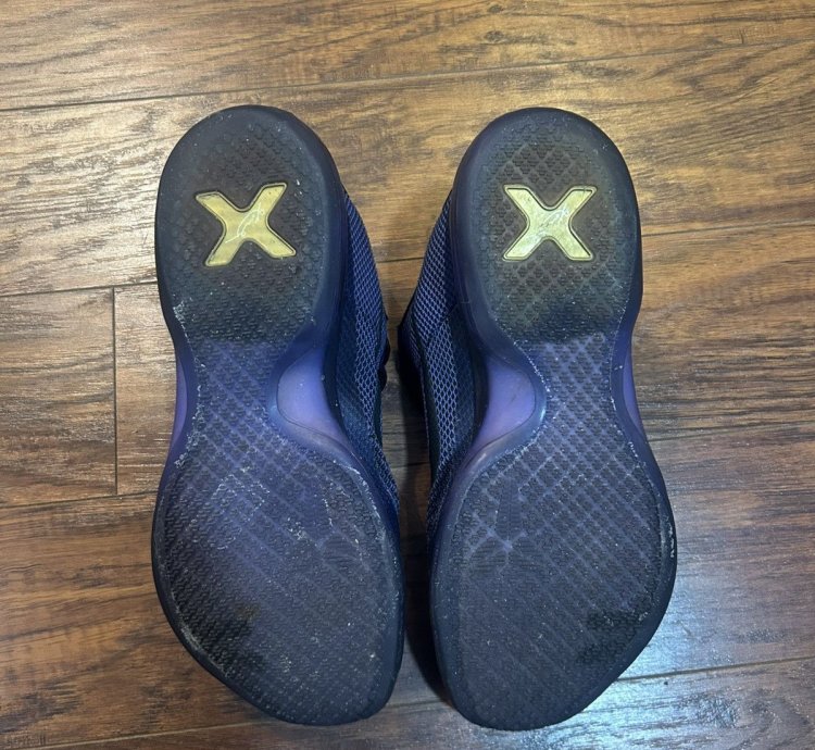 Kobe 10 Blackout