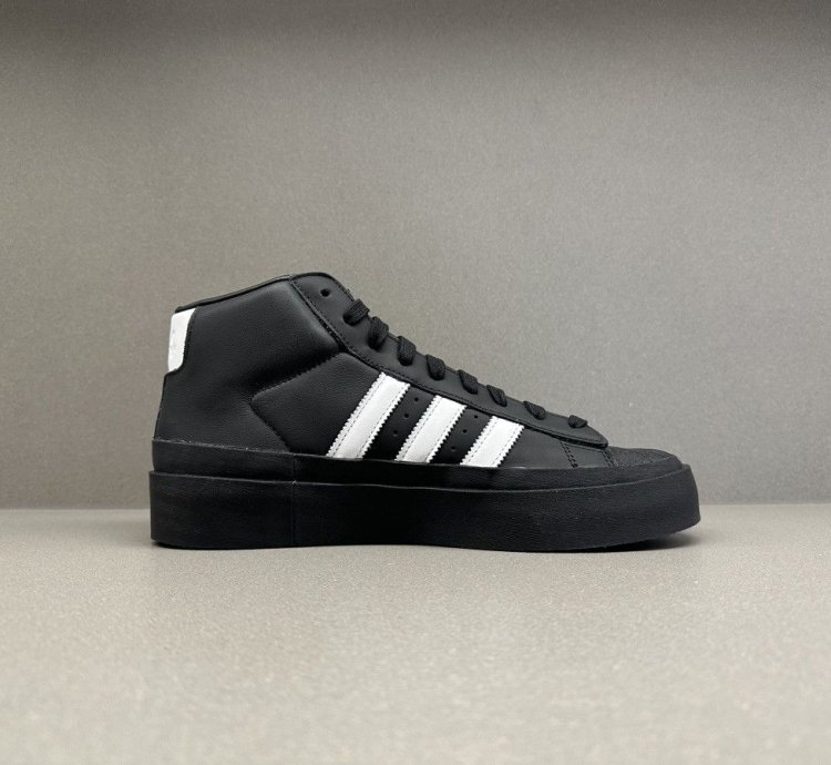 Adidas Pro Model 424 Black