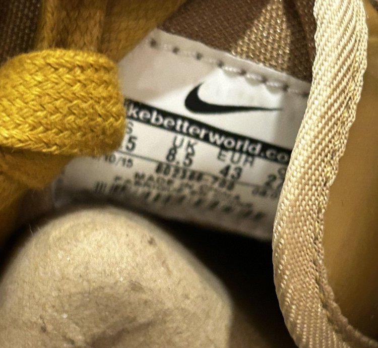 Kobe 10 Mid Ext Liquid Gold