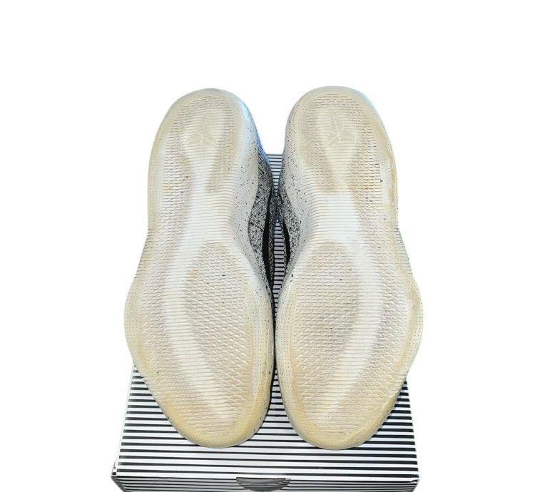 Kobe 11 Elite Oreo