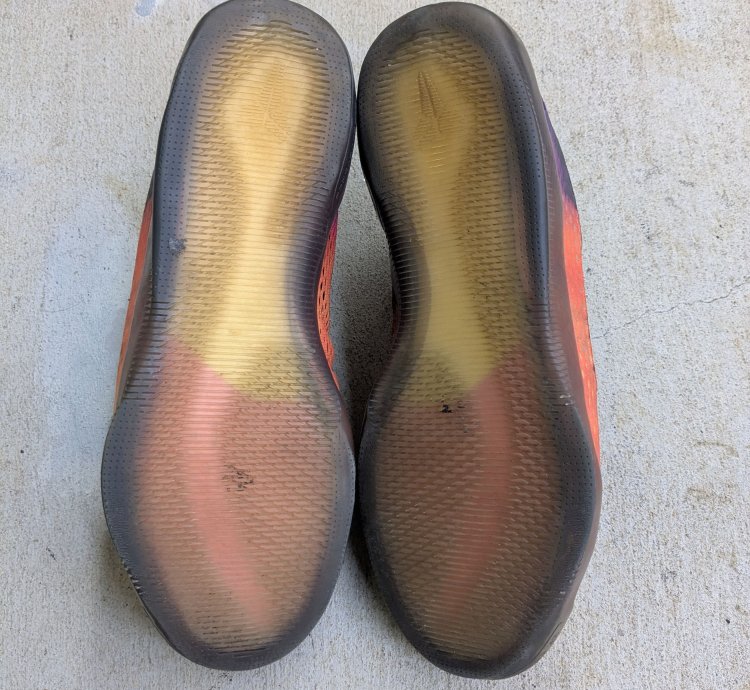 Kobe 11 Sunset 836183-805