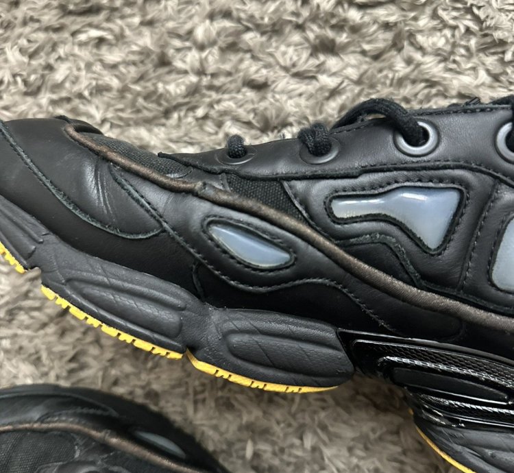 Adidas Raf Simons Ozweego Black Corn